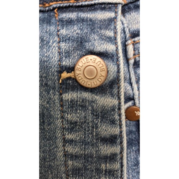 Judy Blue Womens Distressed Denim Asymmetric Frayed Hem Skirt-Style Shorts Size - Picture 8 of 8